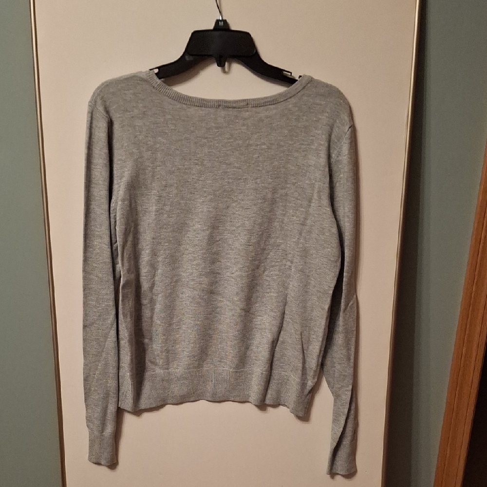 H&M Light Gray Basic Sweater - Picture 4 of 5